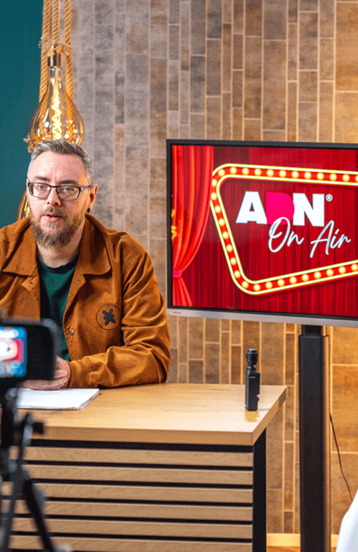 ADN-on-Air-landingpage-header-mobile-731x1098px-02